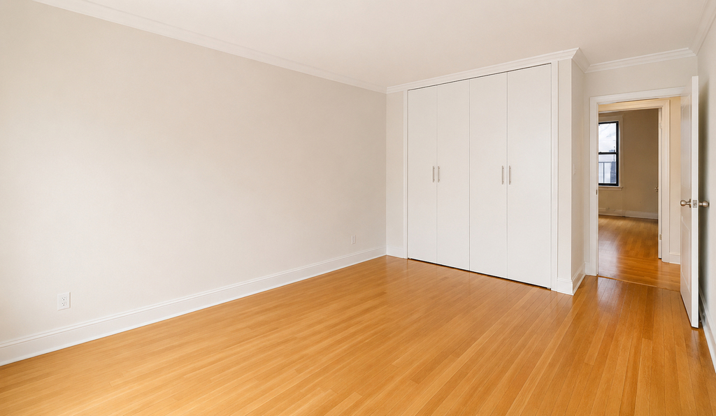 151 West 16th Street - Photo 2