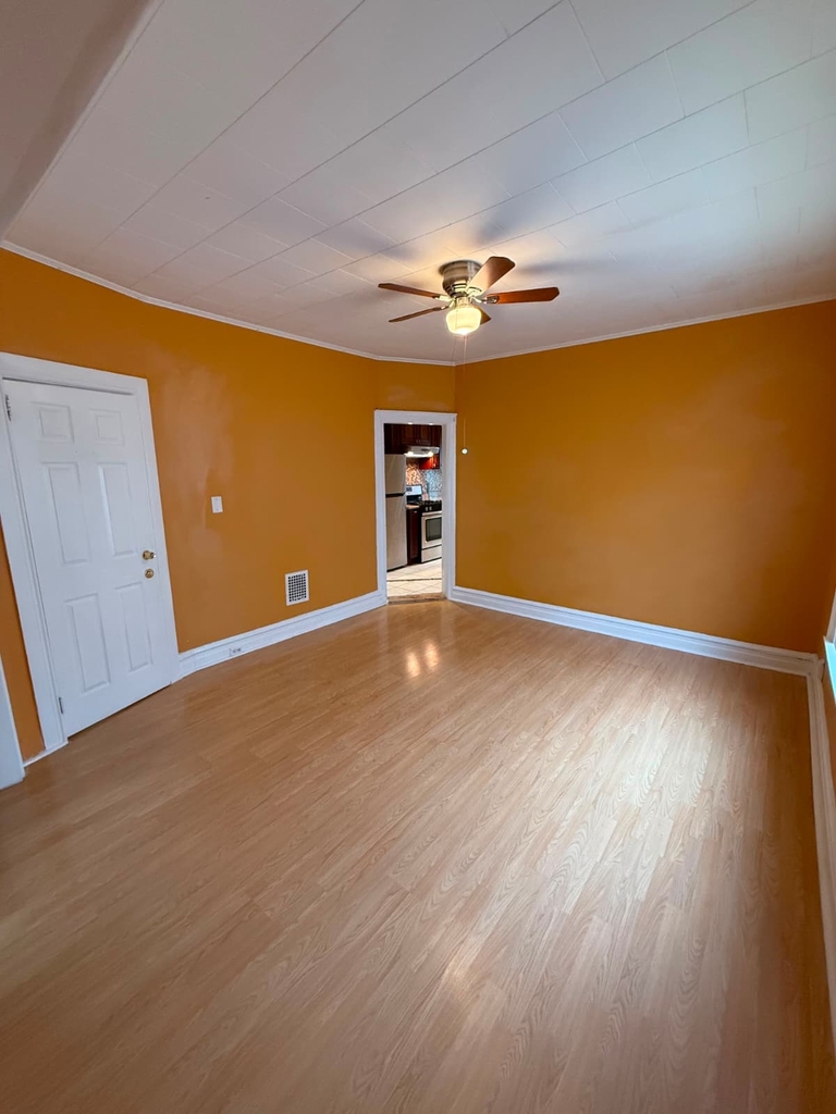 Luxurious 76th Street, Woodhaven Apartment - Photo 1