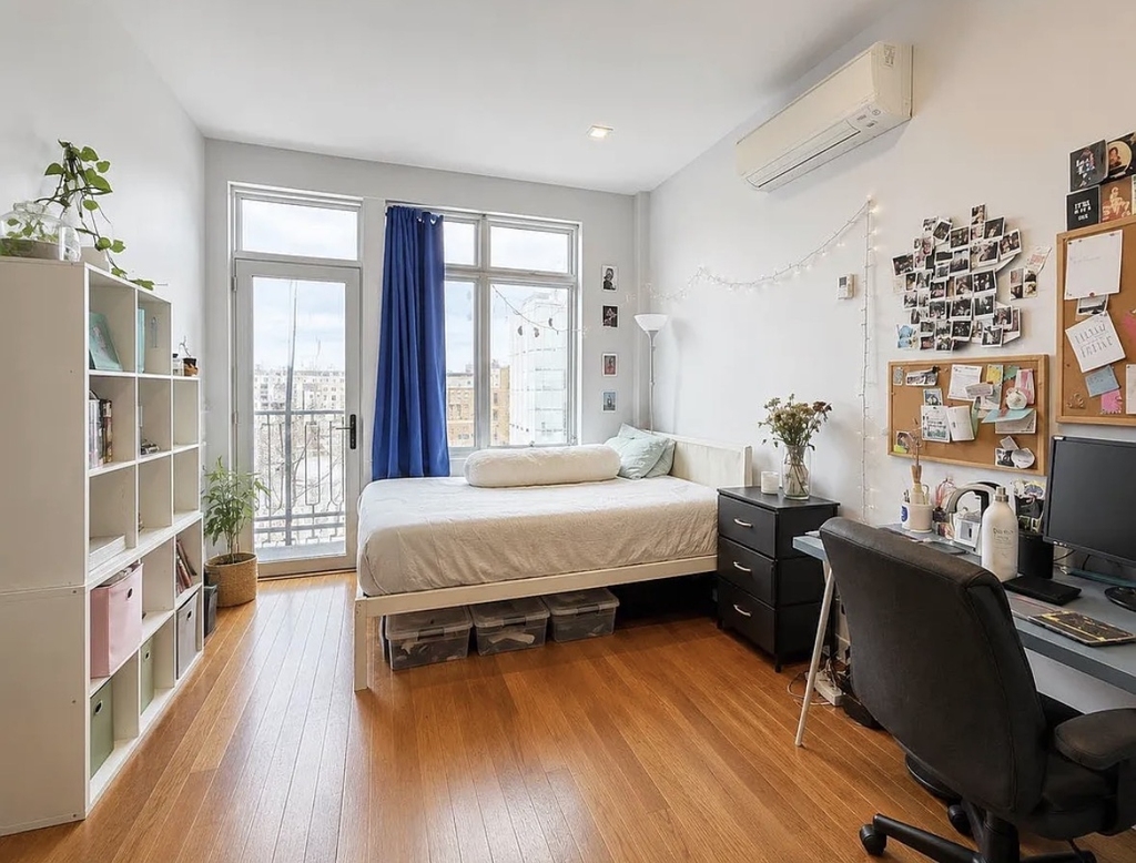 27 Woodbine Street - Photo 1