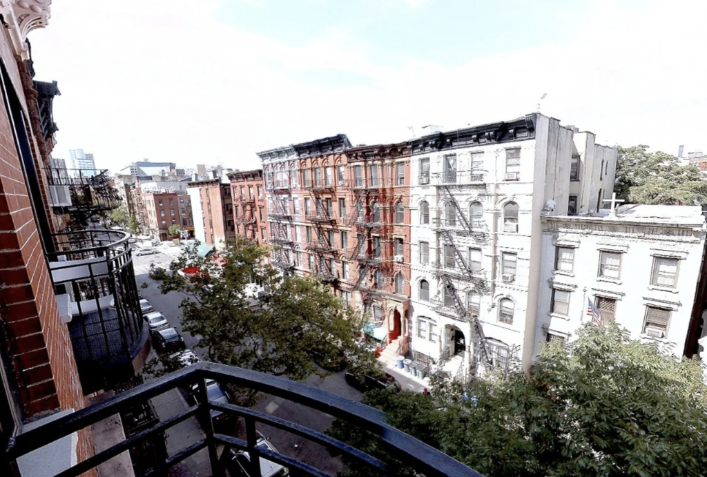 East 10th Street & ave a - Photo 5