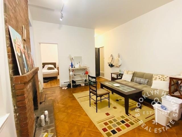 211 Clinton St. - Photo 3