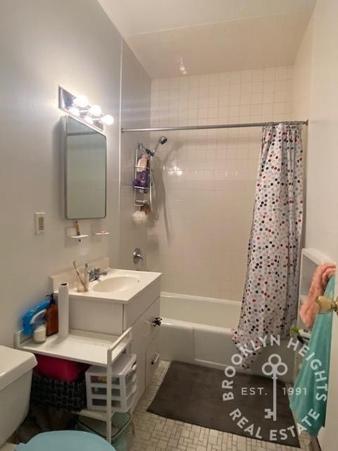 211 Clinton St. - Photo 5