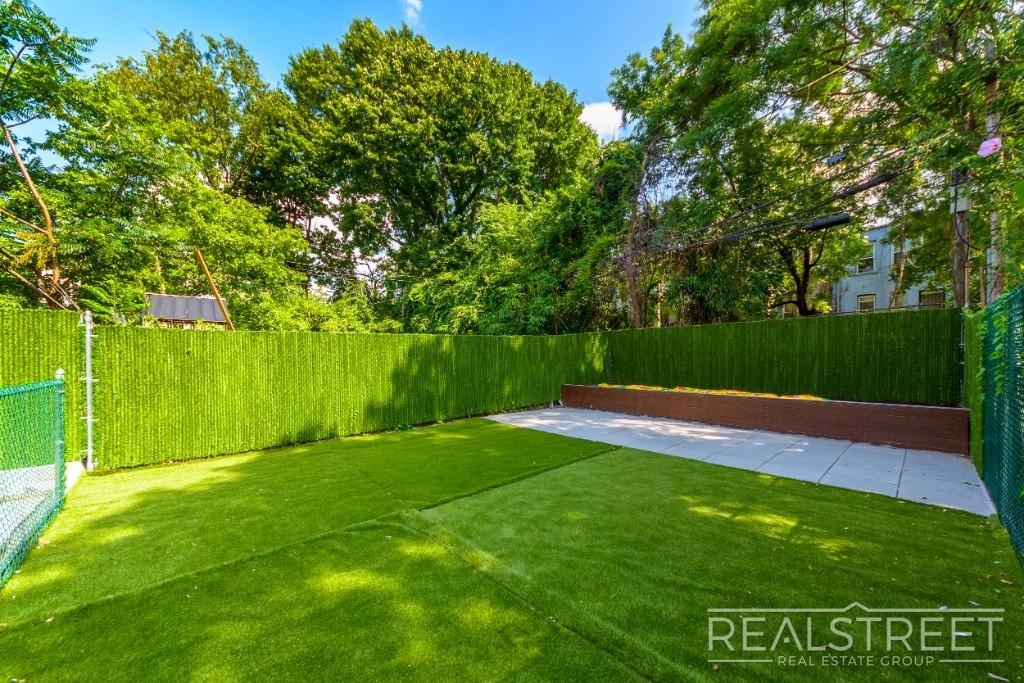 1260 Prospect Place - Photo 9