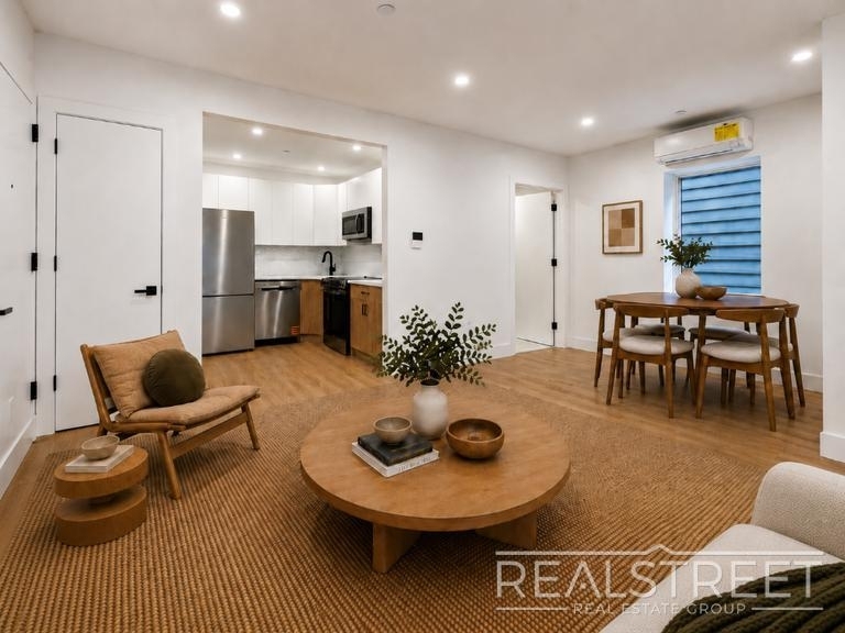1260 Prospect Place - Photo 2