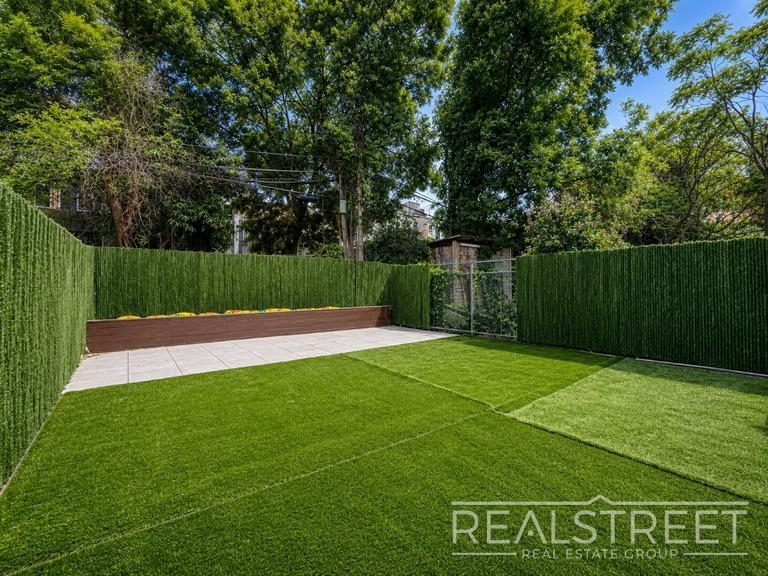 1260 Prospect Place - Photo 8