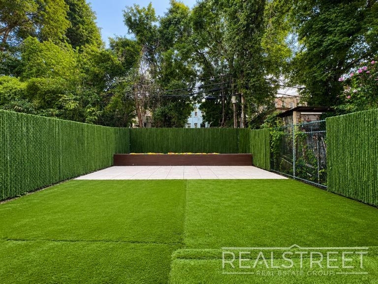 1260 Prospect Place - Photo 7