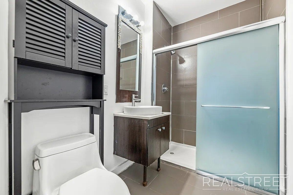 184 Noll Street - Photo 7