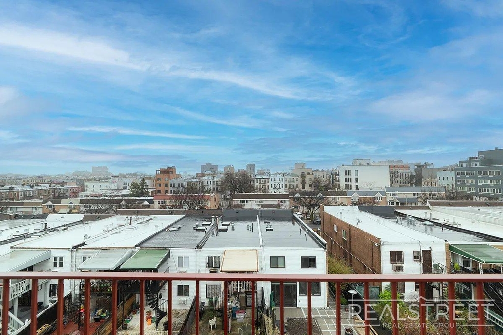 184 Noll Street - Photo 10