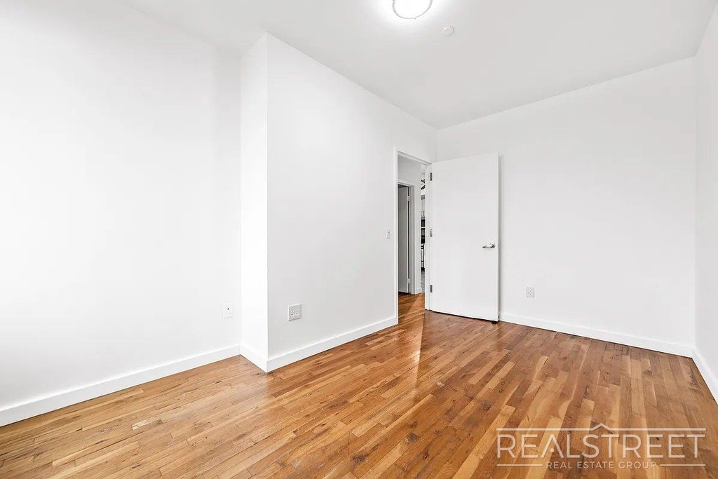 184 Noll Street - Photo 6