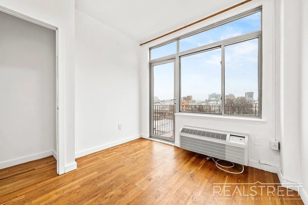 184 Noll Street - Photo 4