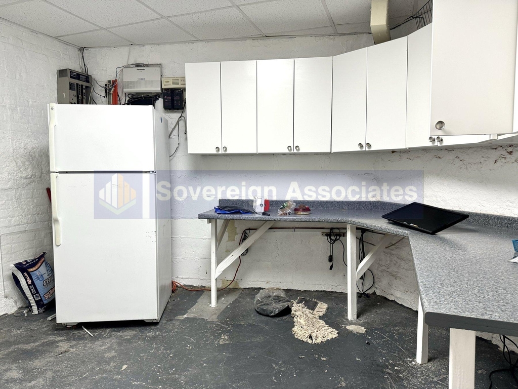 610 West 150th Street - Photo 4