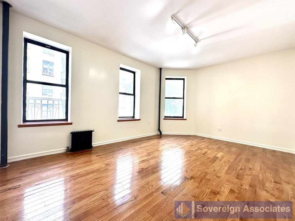 610 West 150th Street - Photo 1