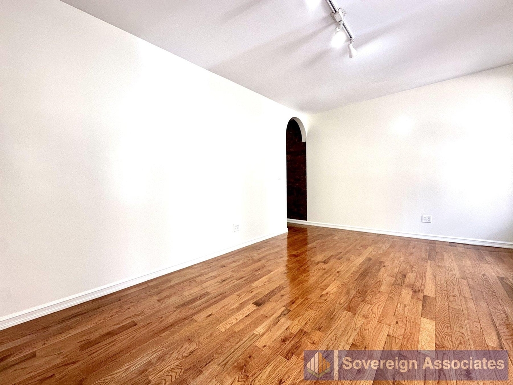 610 West 150th Street - Photo 2