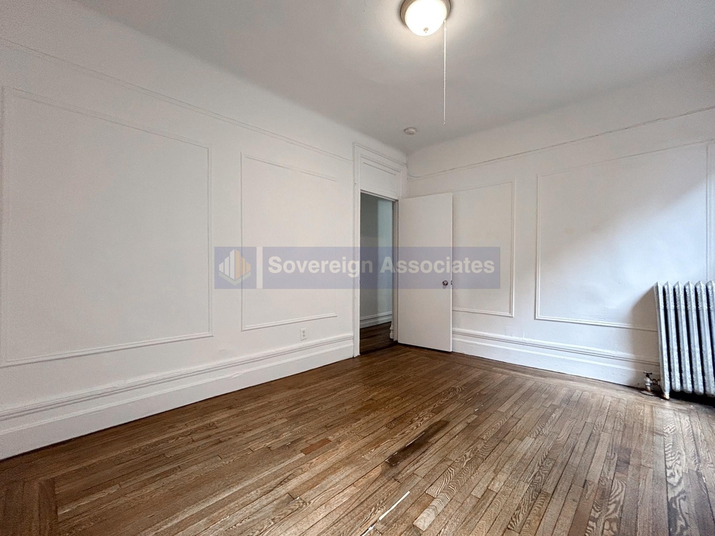 3139 Broadway - Photo 4