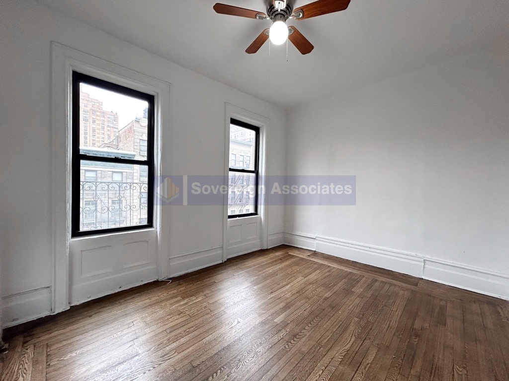 3139 Broadway - Photo 1