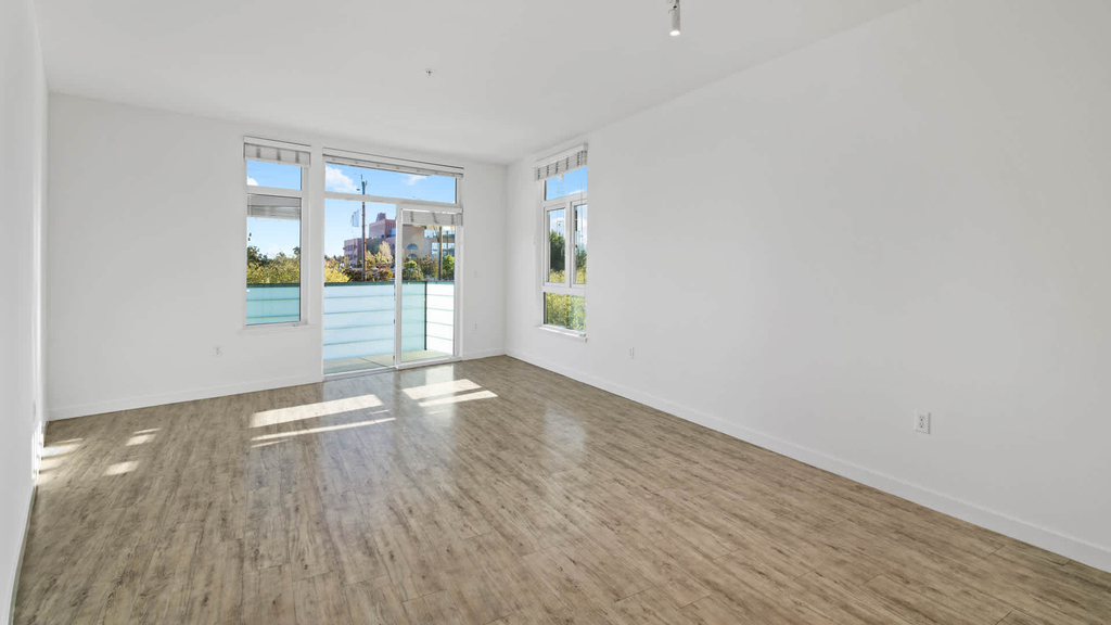 1333 Powell Street - Photo 10