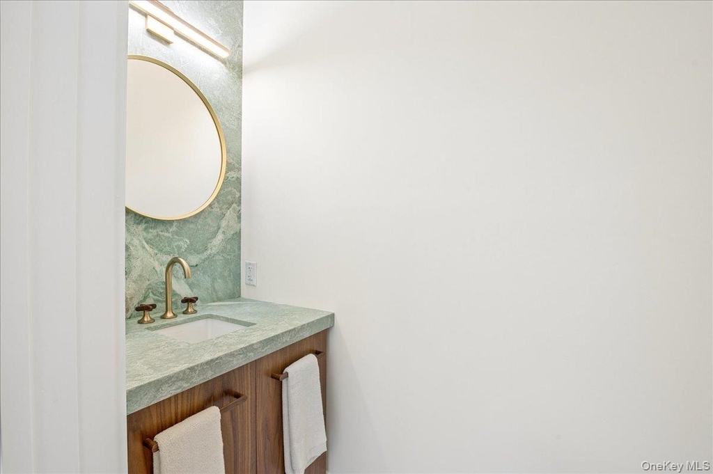 51 Main Street - Photo 9