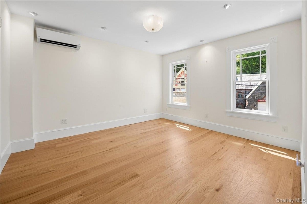 51 Main Street - Photo 20
