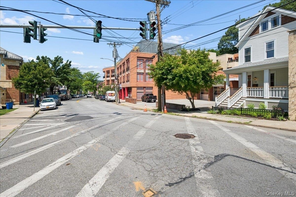 51 Main Street - Photo 2