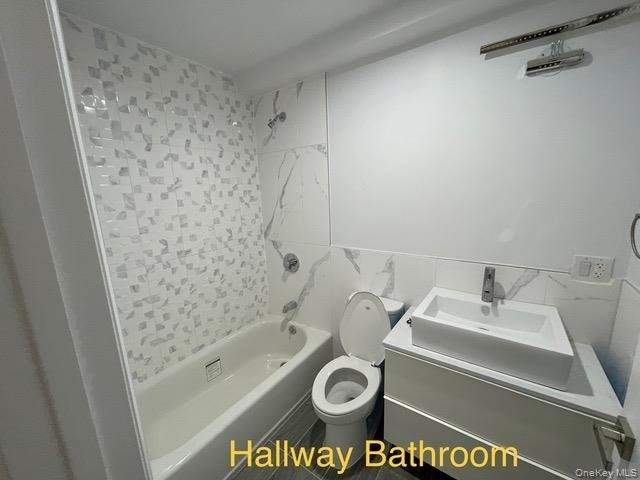 193 W Old Country Road - Photo 6