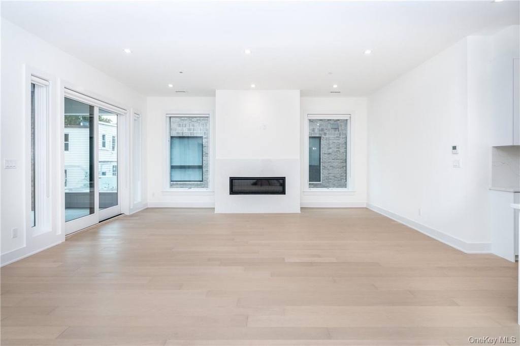 110 Chatsworth Avenue - Photo 21