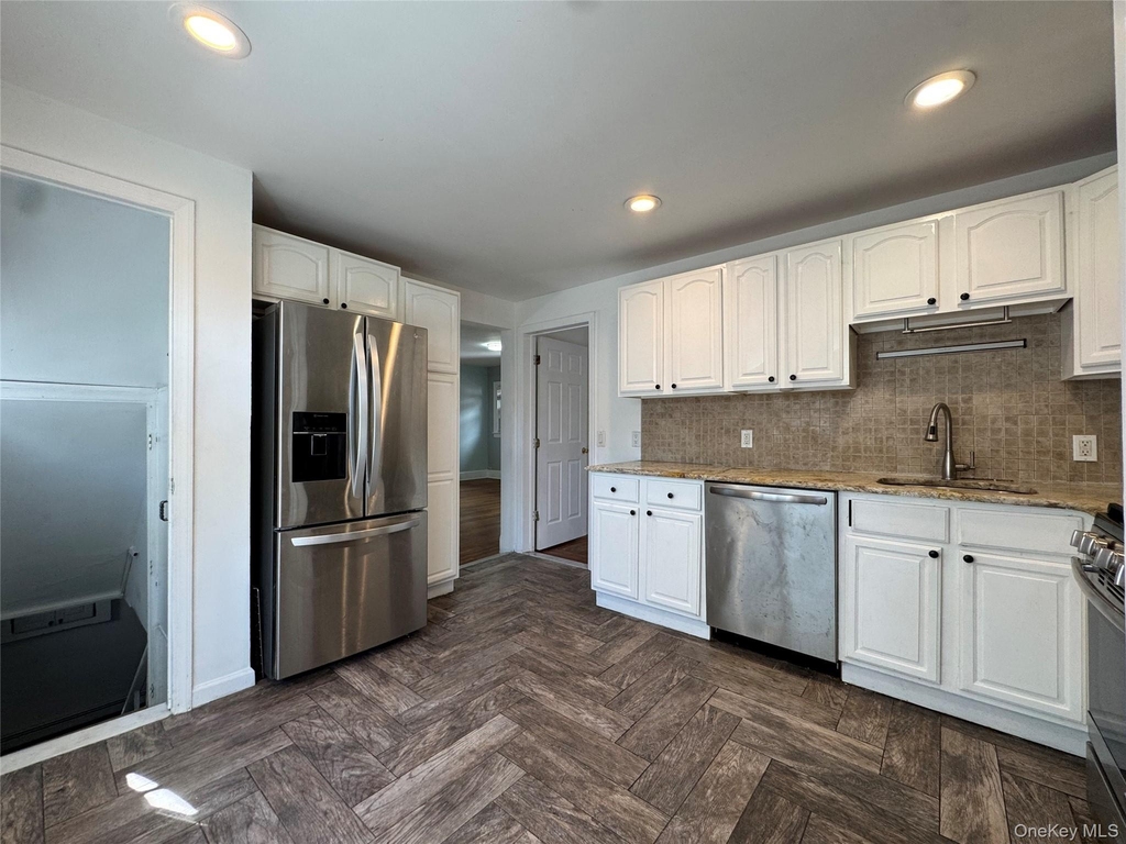 267 Plainfield Avenue - Photo 21