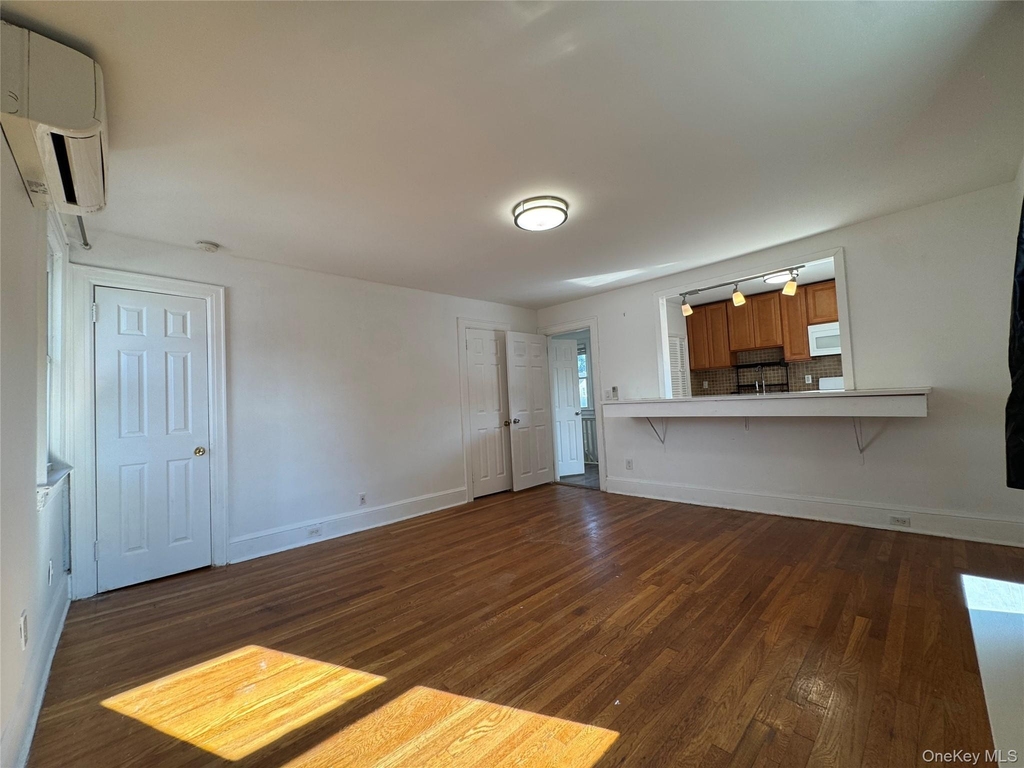 267 Plainfield Avenue - Photo 13