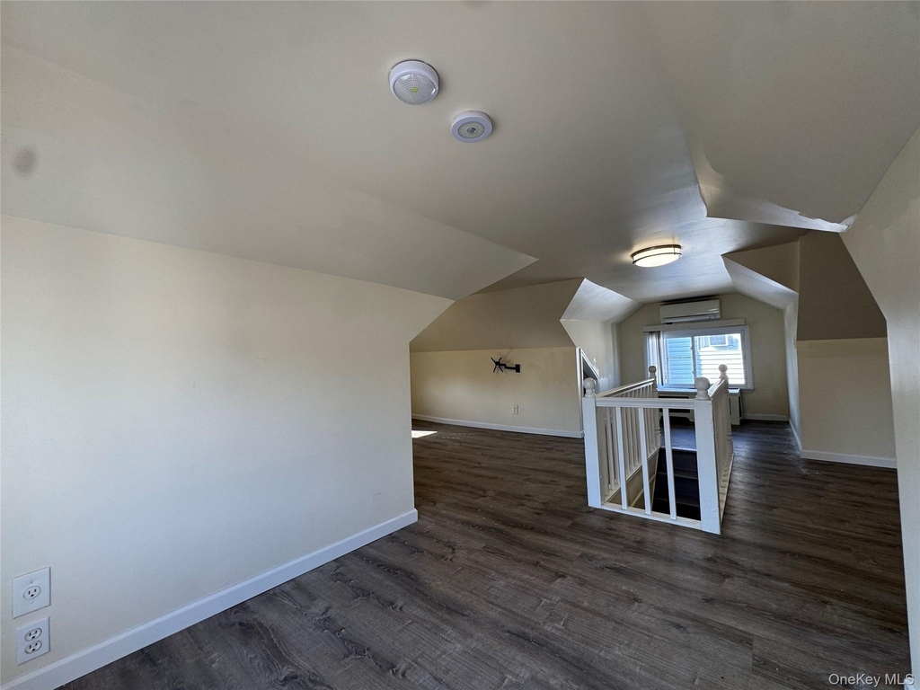 267 Plainfield Avenue - Photo 19