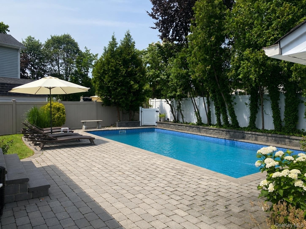 5 Cheshire Avenue - Photo 0