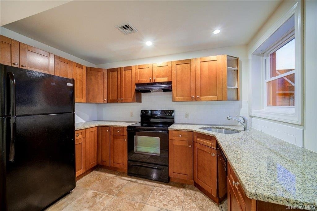 308 Main Street - Photo 1