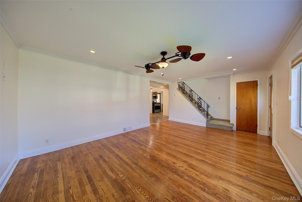 411 Saint John Place - Photo 2