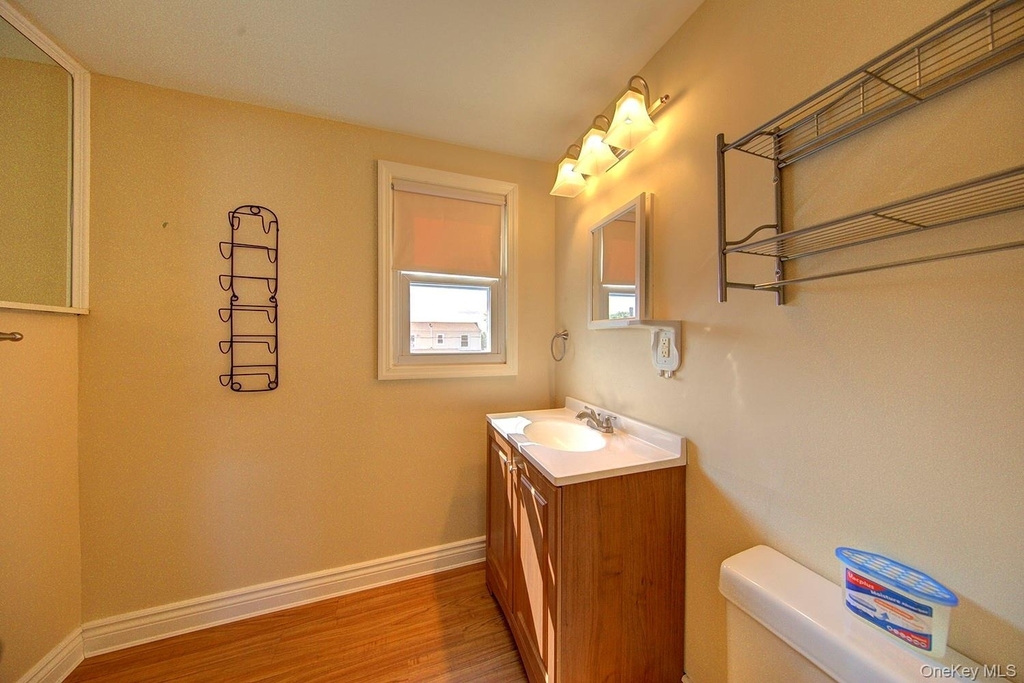 411 Saint John Place - Photo 18