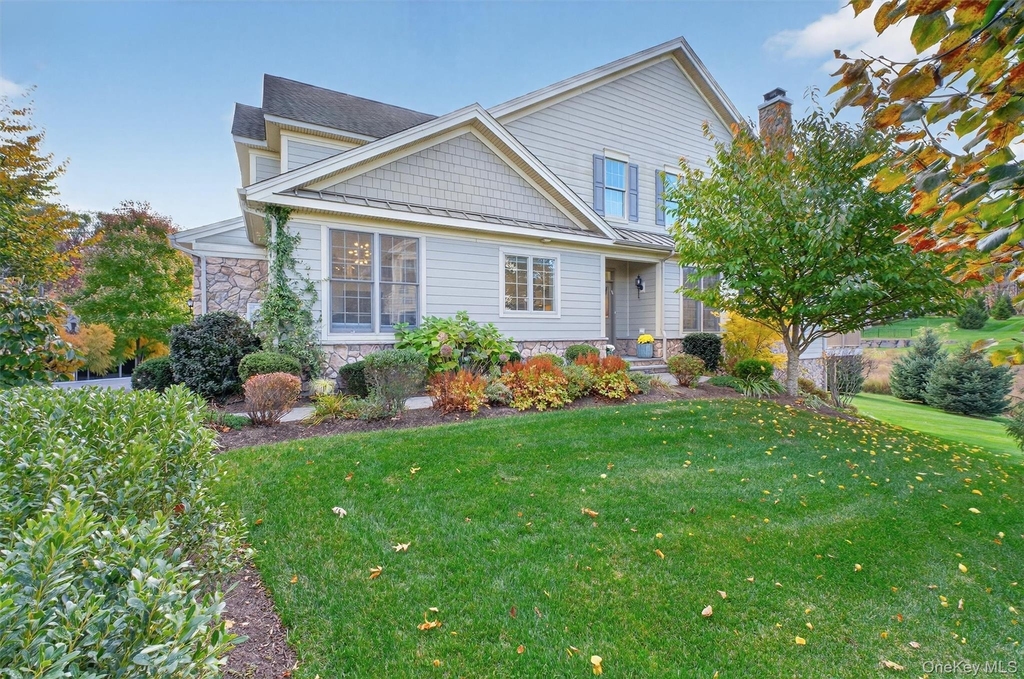17 Deforest Drive - Photo 0