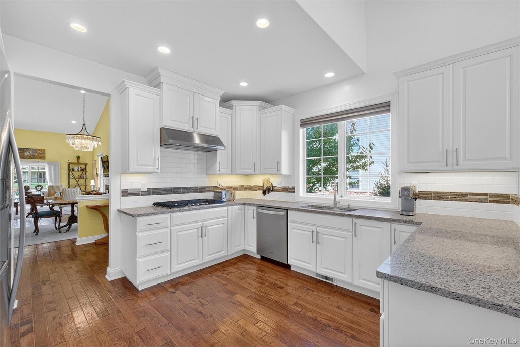 17 Deforest Drive - Photo 14