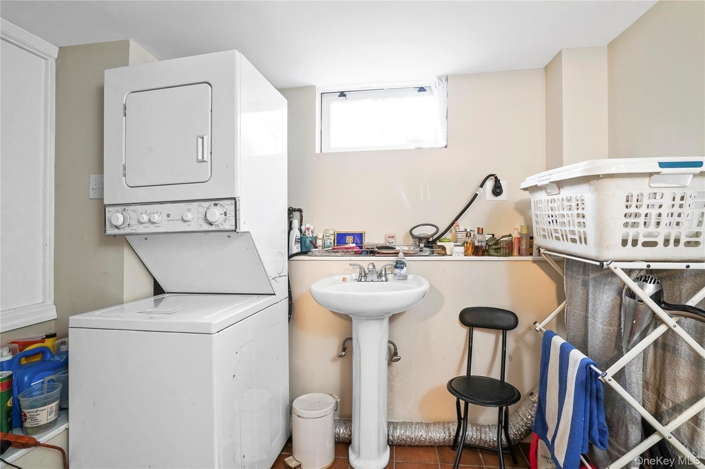 28 Sprain Valley Road - Photo 18