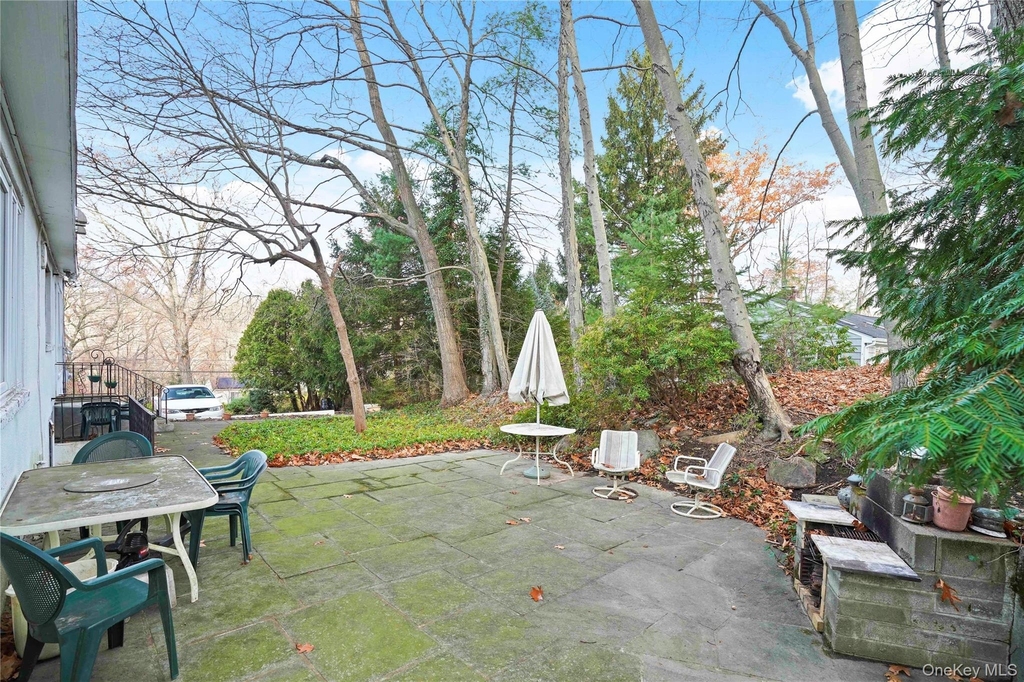 28 Sprain Valley Road - Photo 21