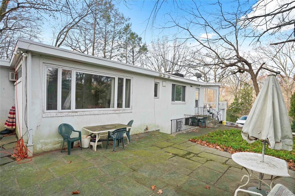 28 Sprain Valley Road - Photo 22
