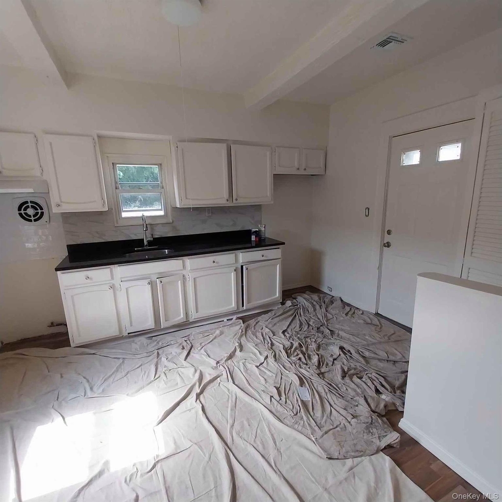 628 Hill Street - Photo 11