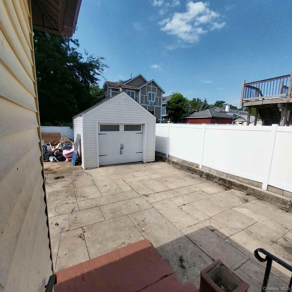 628 Hill Street - Photo 14