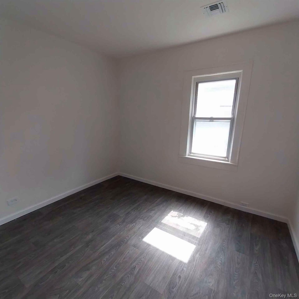 628 Hill Street - Photo 10