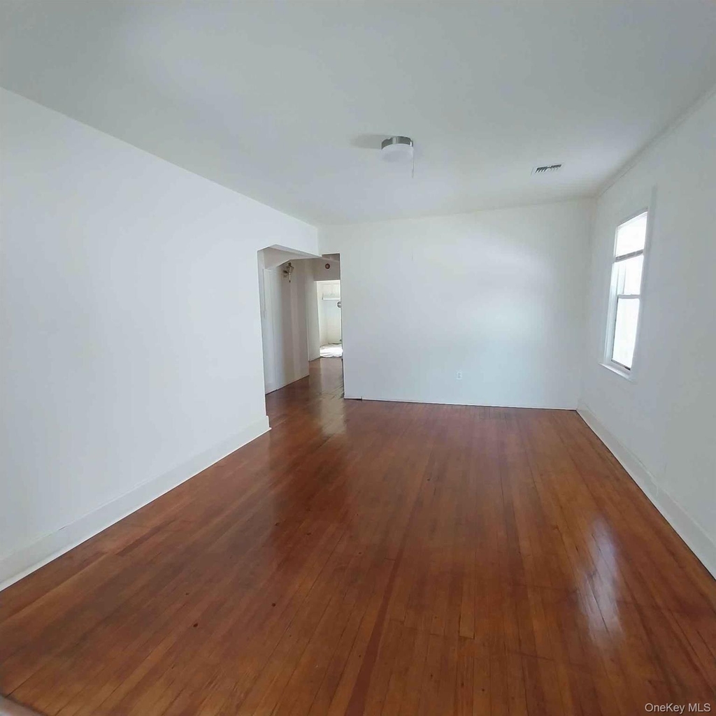 628 Hill Street - Photo 4
