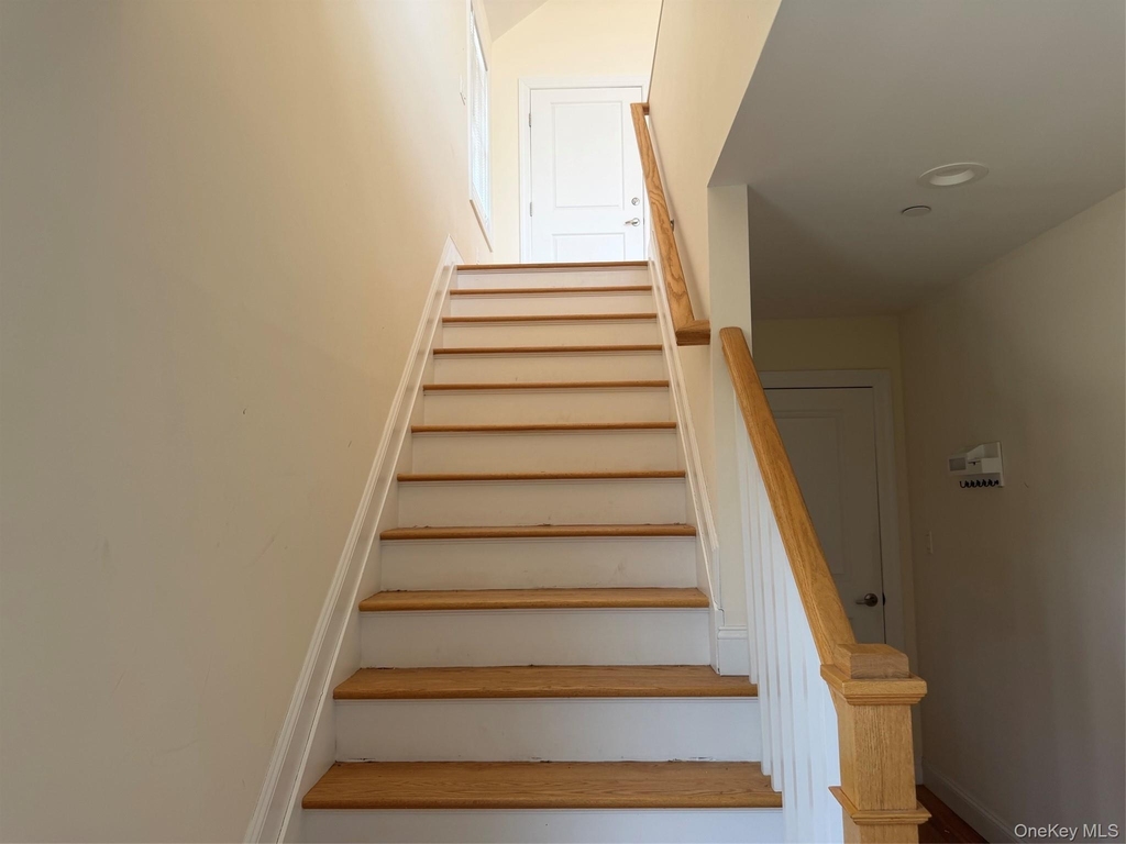 621 E Olive Street - Photo 22