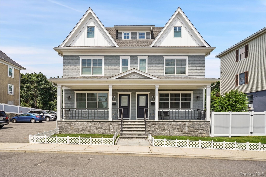 124-b Maple Avenue - Photo 0