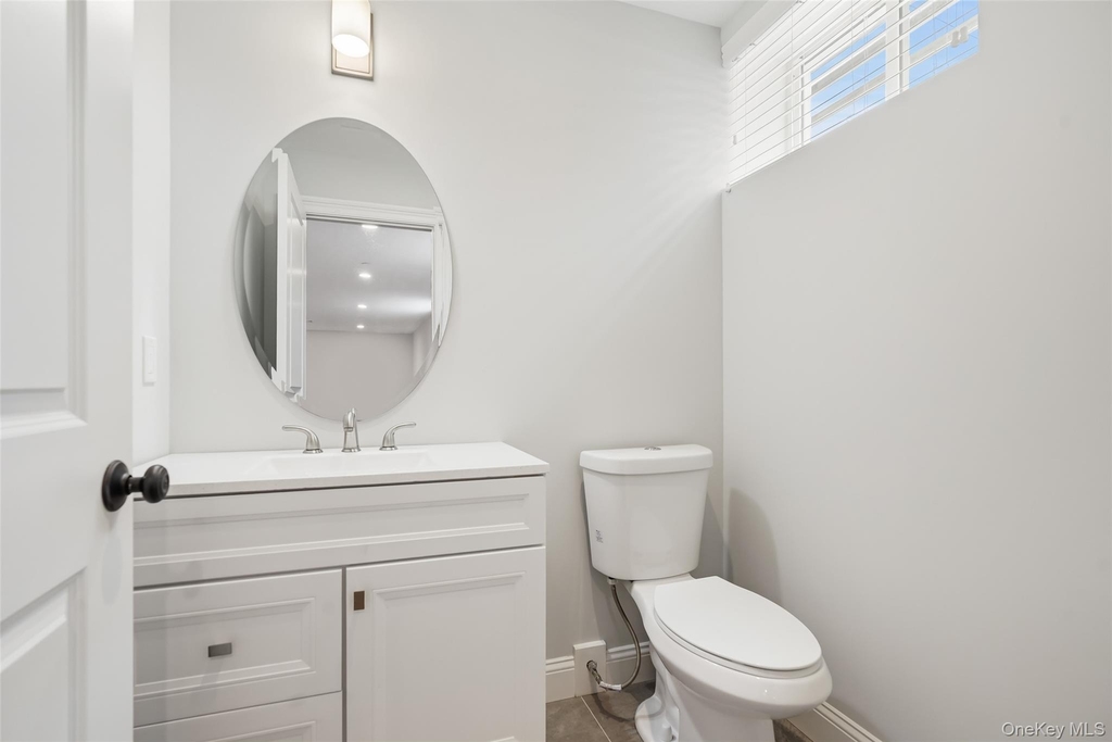 124-b Maple Avenue - Photo 25