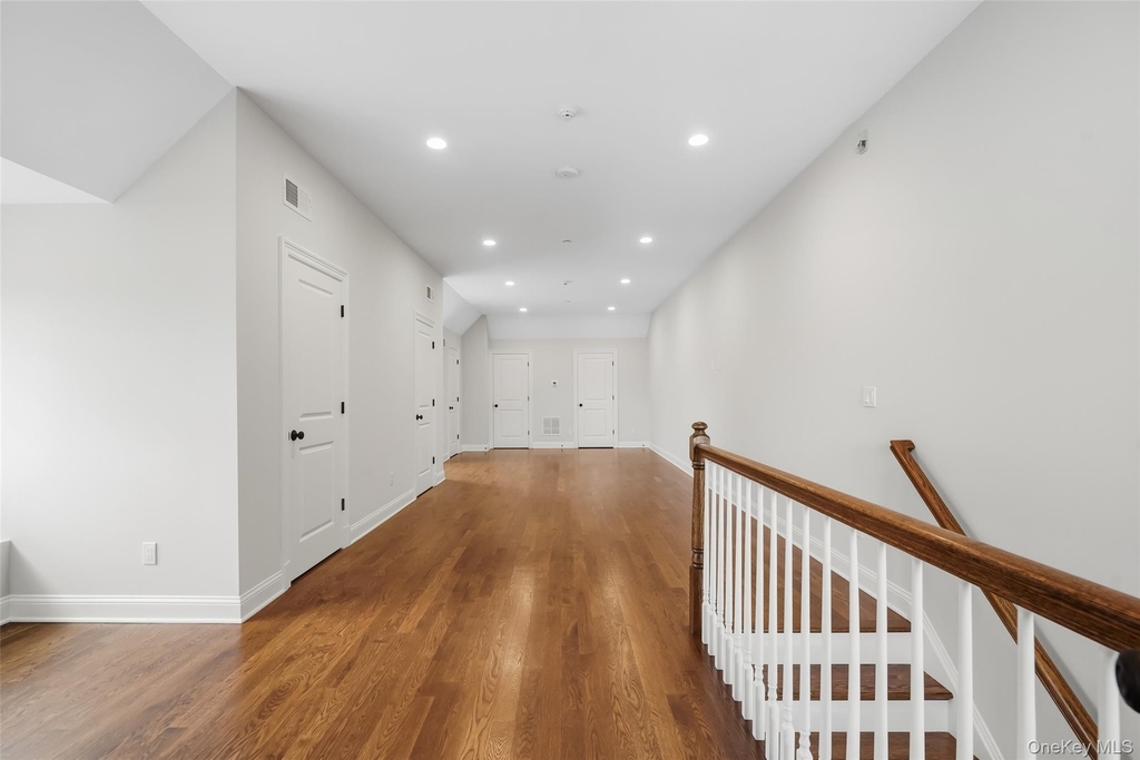 124-b Maple Avenue - Photo 21