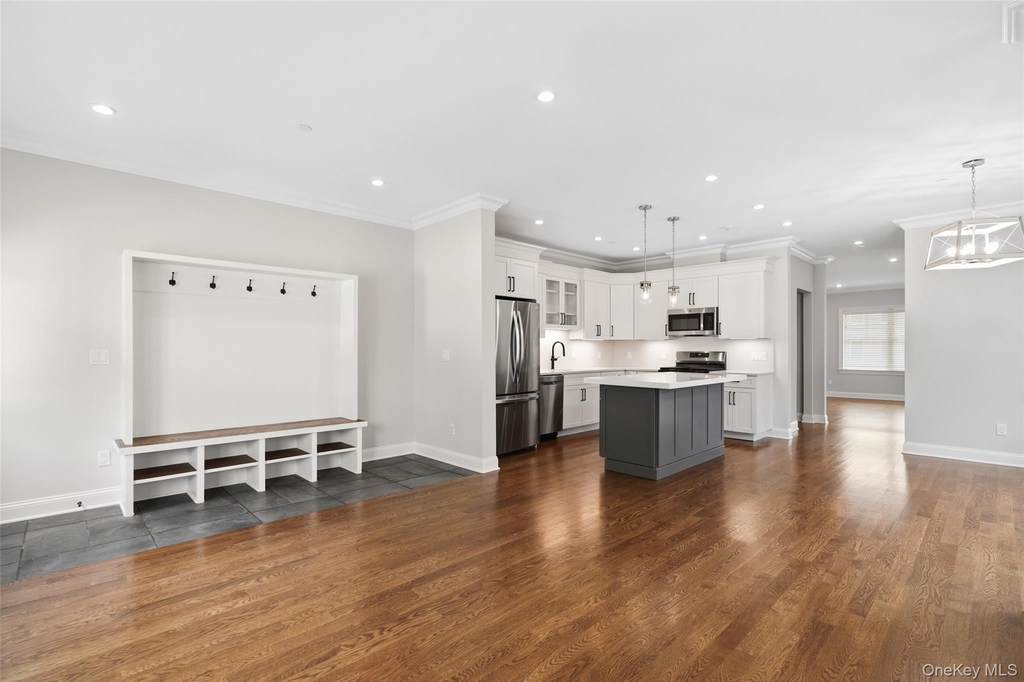 124-b Maple Avenue - Photo 7