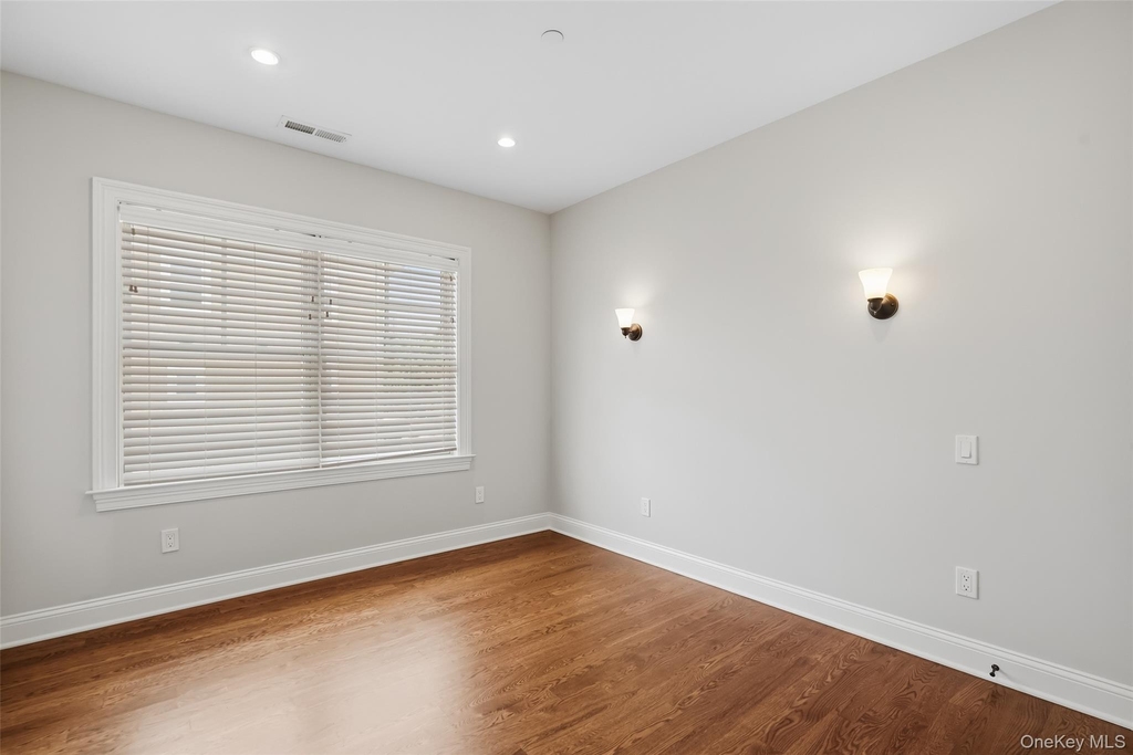 124-b Maple Avenue - Photo 15