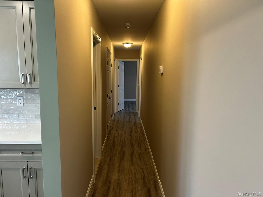 85 Ralph Avenue - Photo 6