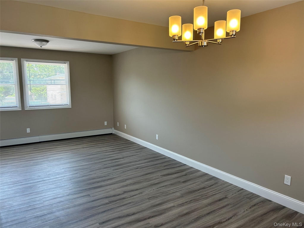 85 Ralph Avenue - Photo 4