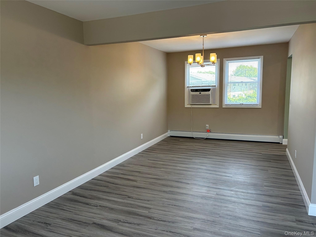 85 Ralph Avenue - Photo 7